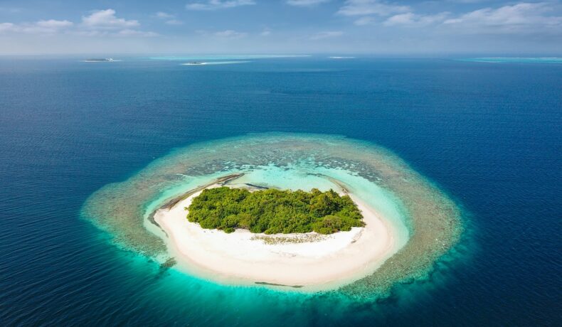 Insulă din Maldive, unde a fost descoperită „oaza vieții” ascunsă
