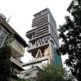 Antilia, cea mai scumpă reședință privată din lume, Mumbai