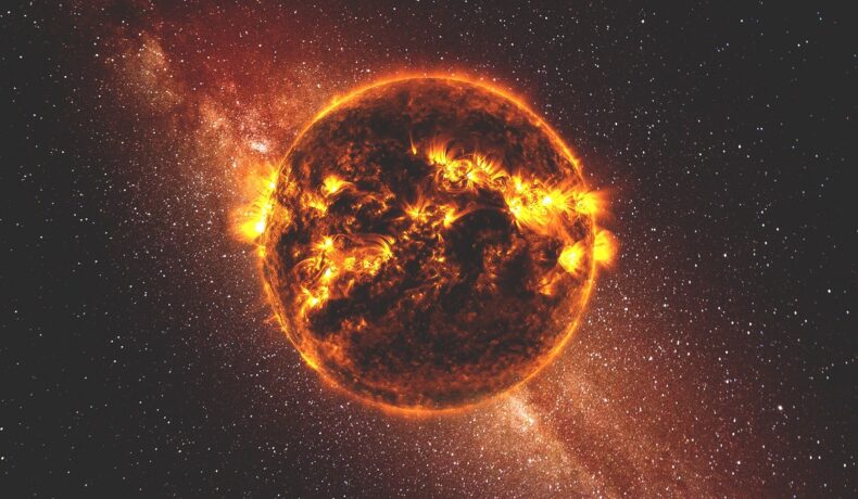 Explozie pe suprafața Soarelui, pe fundal negru, similar cu un „tsunami solar” care s-a izbit de Pământ