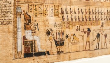 „Cartea Morților” expusă la Muzeul Egiptean din Turin, Italia, ce a fost descoperită după crearea sa din anul 350 î.e.n.
